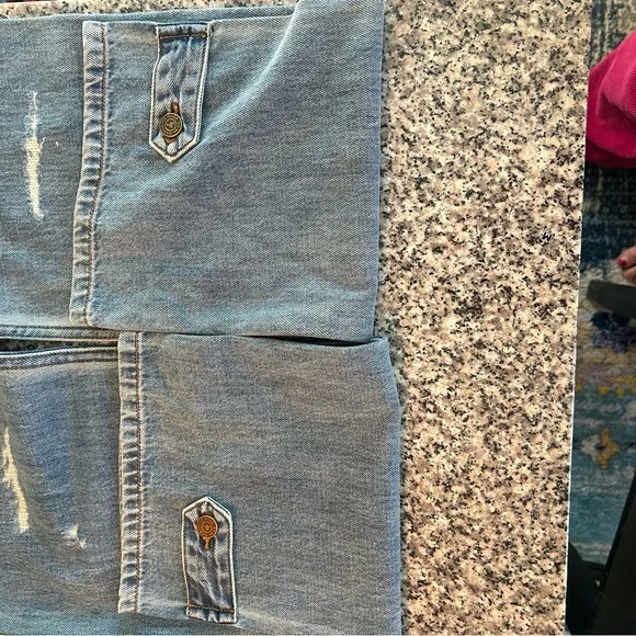 Women’s Jeans - Picture 8 of 8